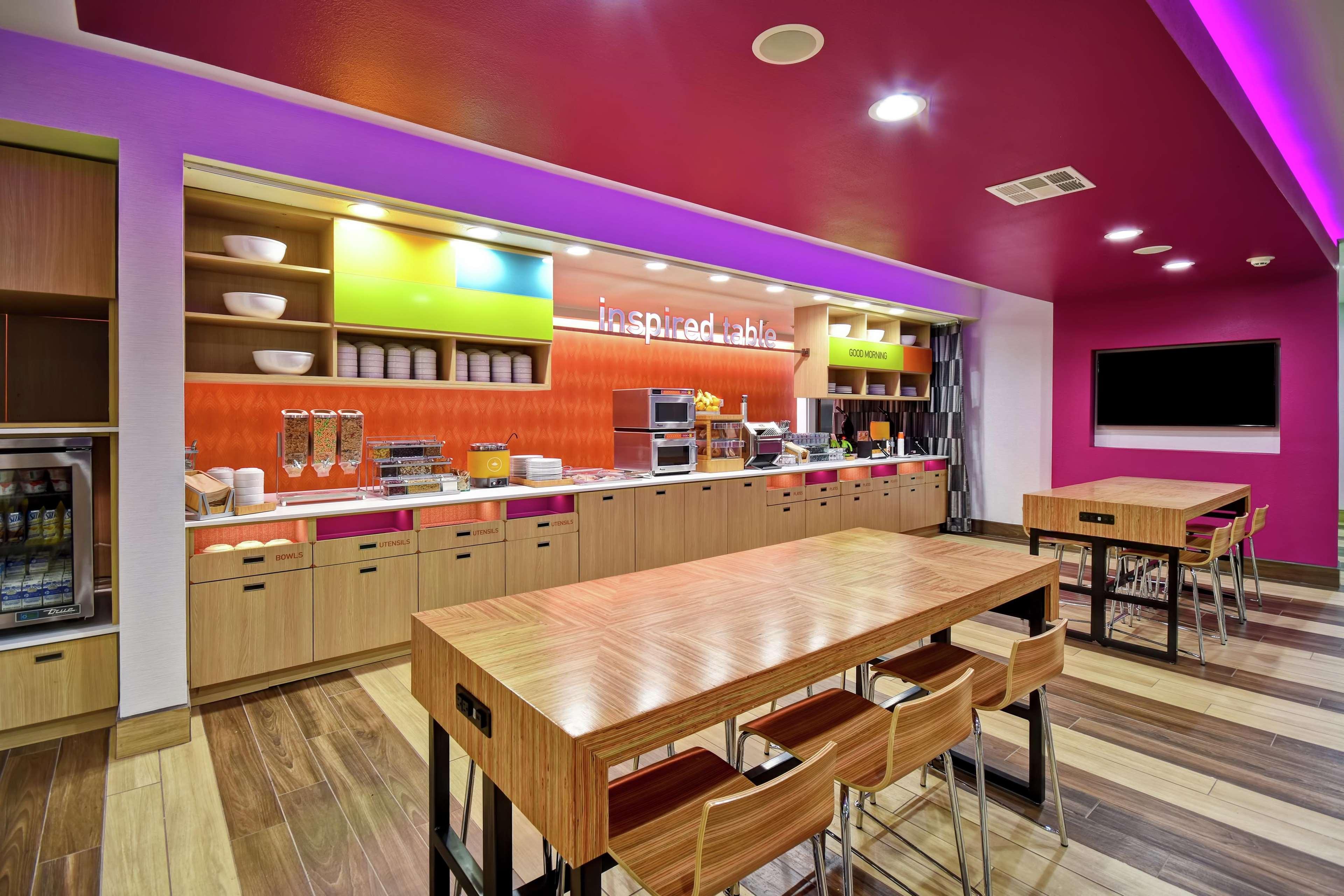 Hotel Home2 By Hilton Airport Oklahoma City