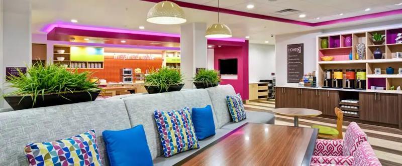 Home2 By Hilton Airport 3*